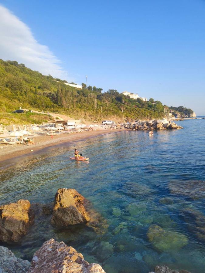 Apartments Drobni Pijesak Petrovac ภายนอก รูปภาพ