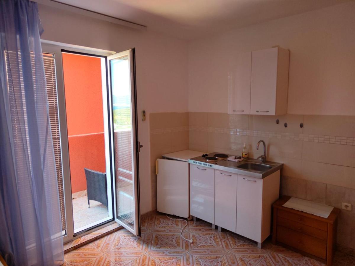 Apartments Drobni Pijesak Petrovac ภายนอก รูปภาพ