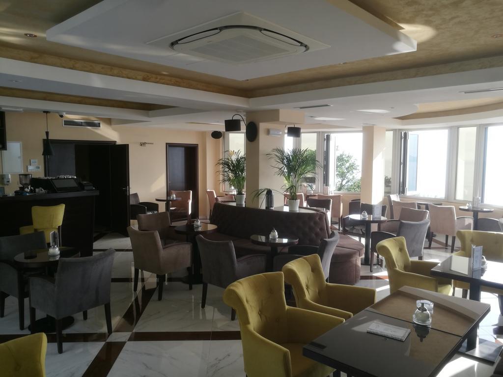 Apartments Drobni Pijesak Petrovac ภายนอก รูปภาพ