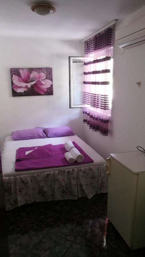 Apartments Drobni Pijesak Petrovac ภายนอก รูปภาพ